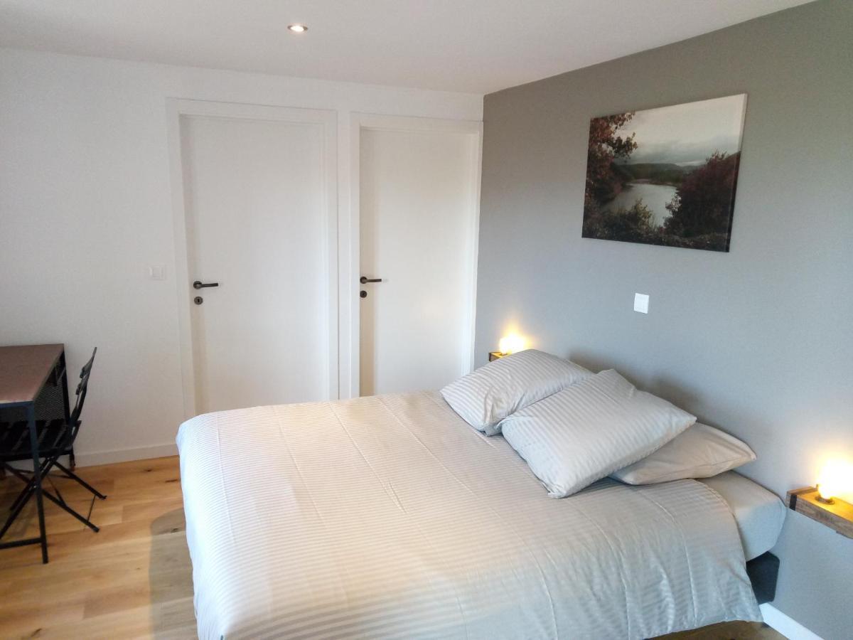Chambres D'Hotes Quatre Mains Saint-Priest-des-Champs 外观 照片