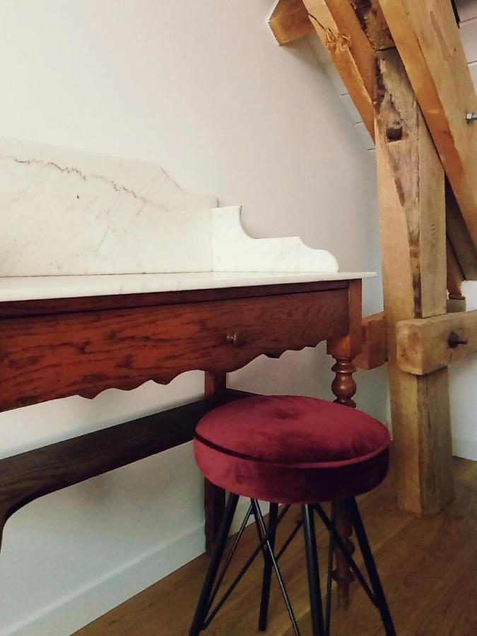 Chambres D'Hotes Quatre Mains Saint-Priest-des-Champs 外观 照片